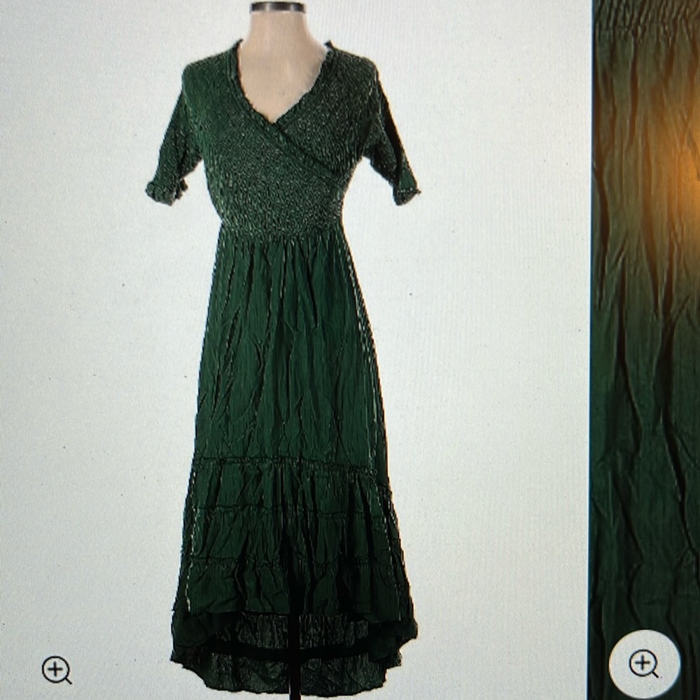 Pilgrim casual dress. Hunter green size L. 50% rayon and 50% polyester.